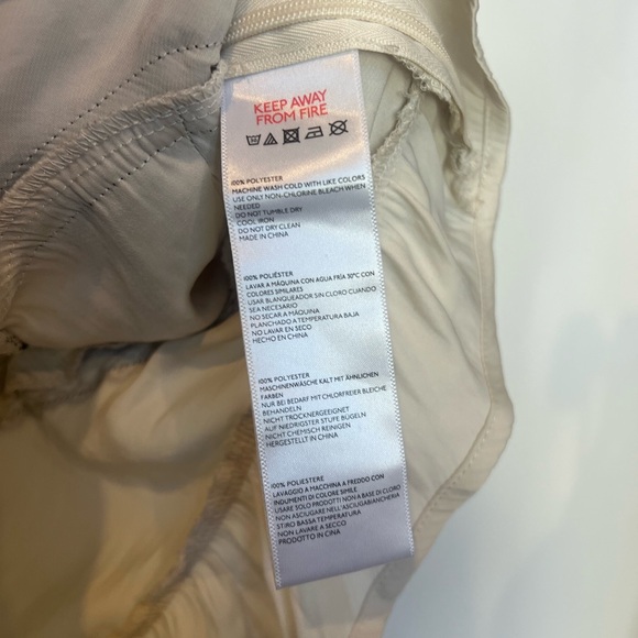 Kimchi Blue Cora Asymmetrical Ruffle Lace-Trim Blouse | Size S - Picture 15 of 16